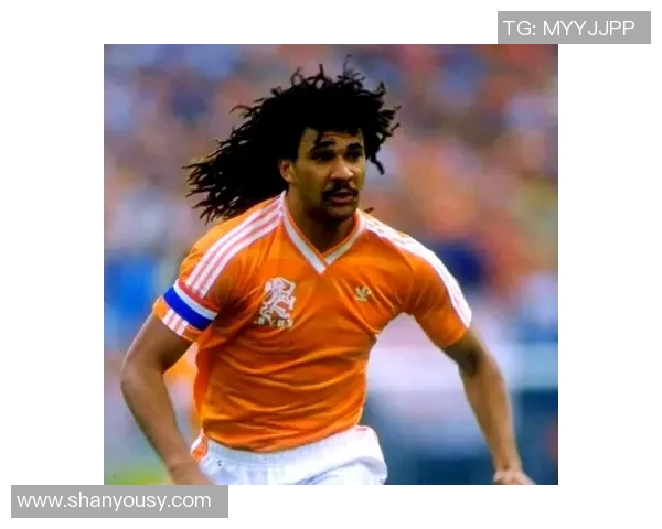 国外足球明星精彩踢球视频集锦展现球场风采与技术魅力