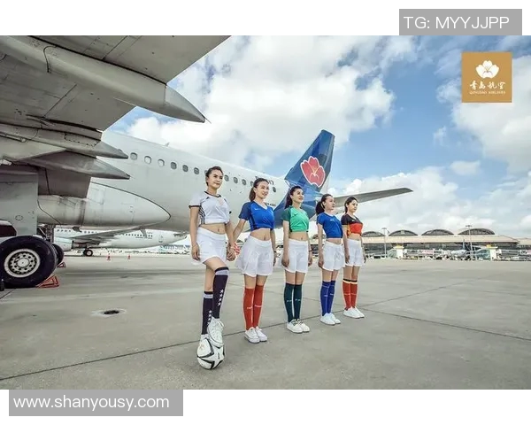 当空姐偶遇足球明星瞬间的心跳与惊喜交织的故事